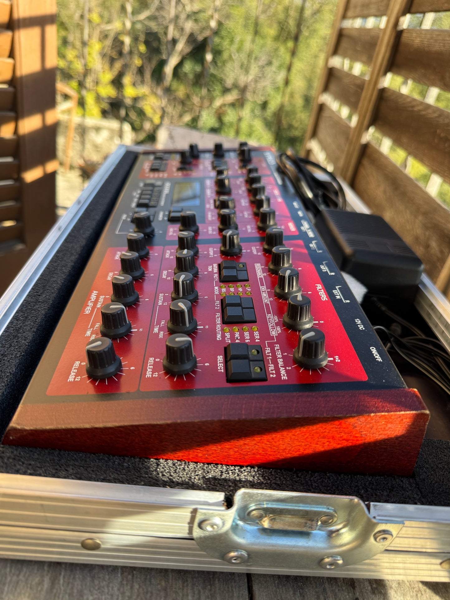 Access Virus A - Synthesizer + Flight Case